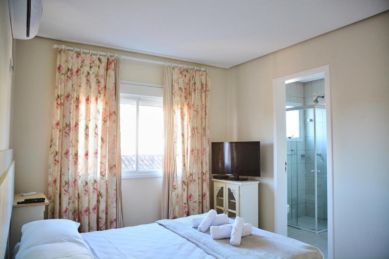 Apartamento Duplex A 180 Metros Da Praia Em Canasvieiras Can14 Apartamento *