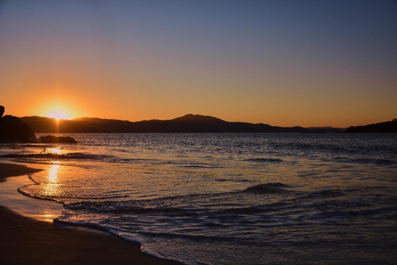 Apartamento Duplex A 180 Metros Da Praia Em Canasvieiras Can14 Florianopolis
